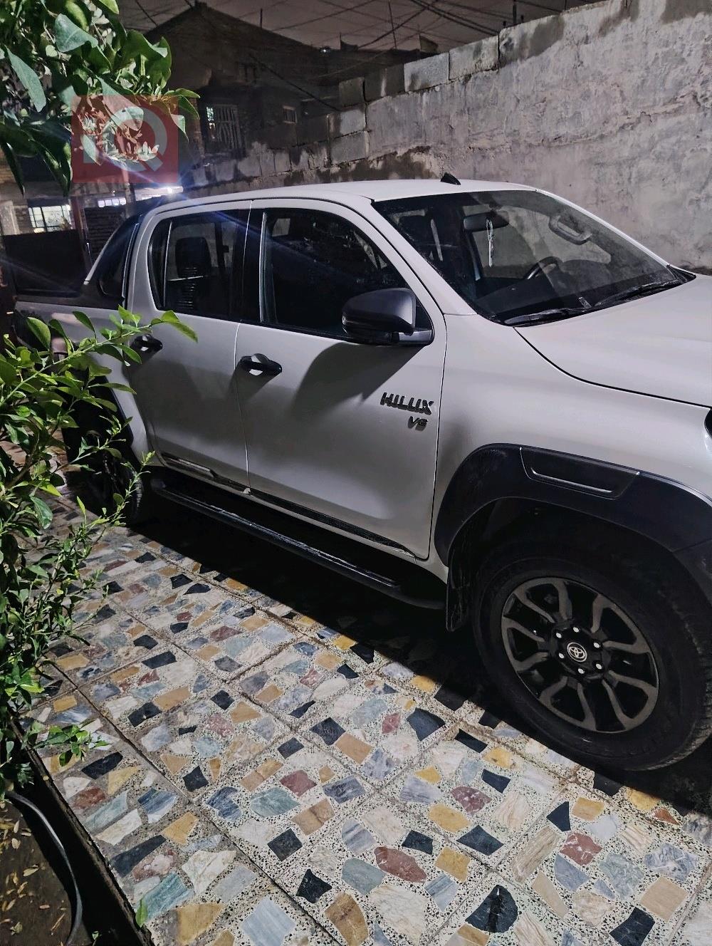 تويوتا هايلوكس